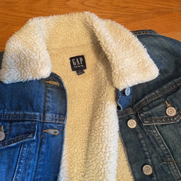 The Gap Jean jacket - Picture 3 of 3